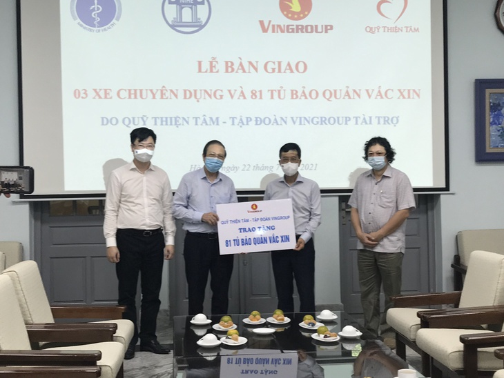 81 tu lanh